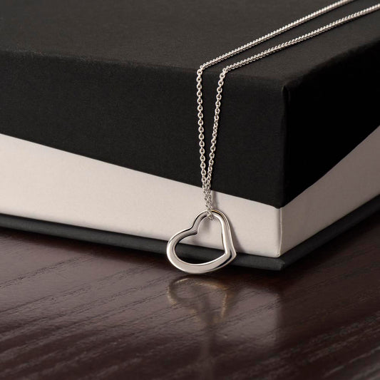 “Show me your love” Heart Necklace - White or Yellow