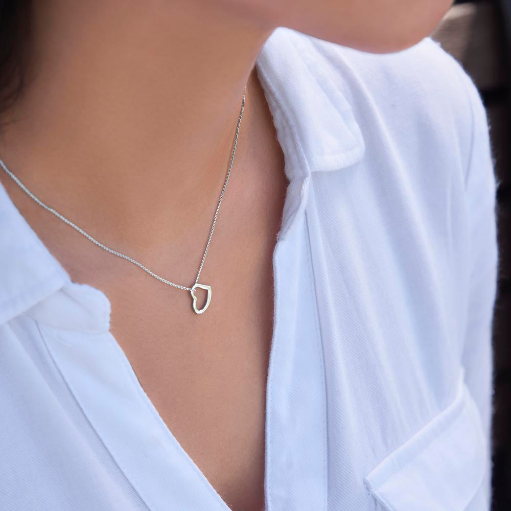 “Show me your love” Heart Necklace - White or Yellow